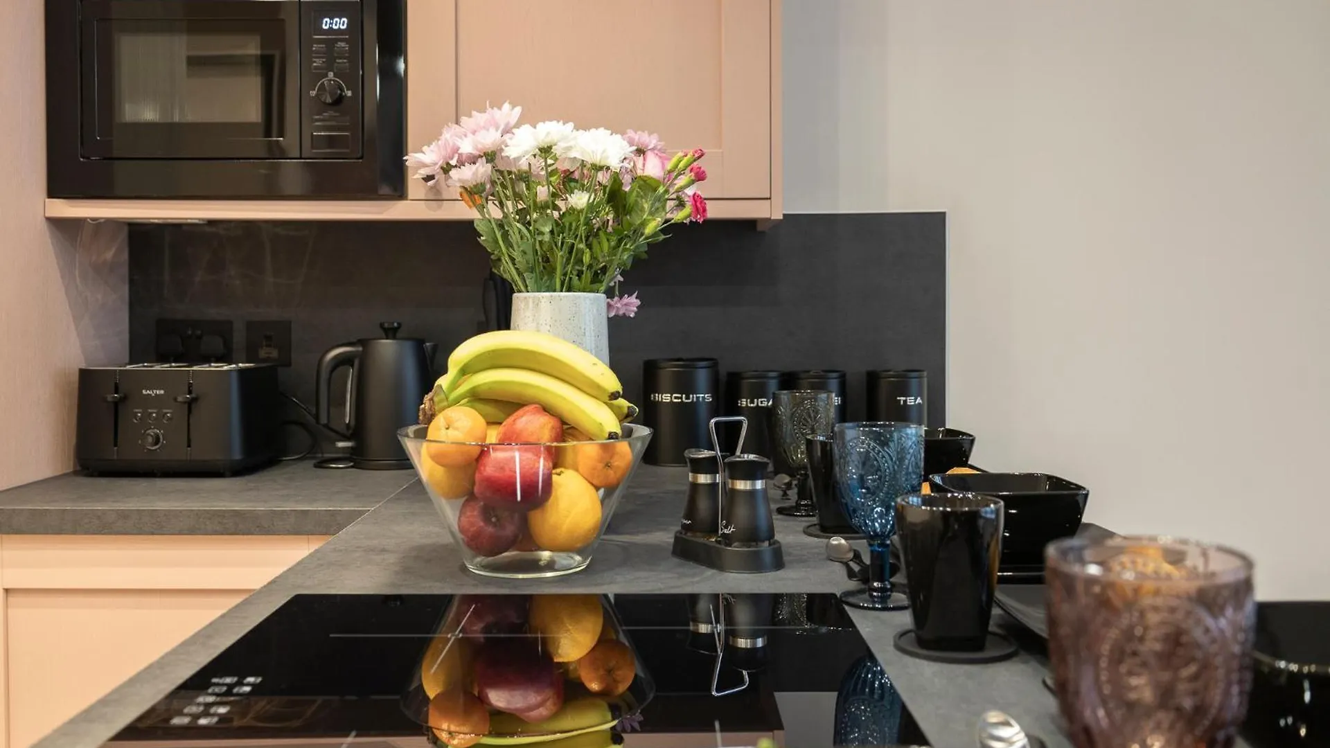 Flat 1 Stunning Central Loft Style Apartment In The Famous Brighton Lanes 0*,